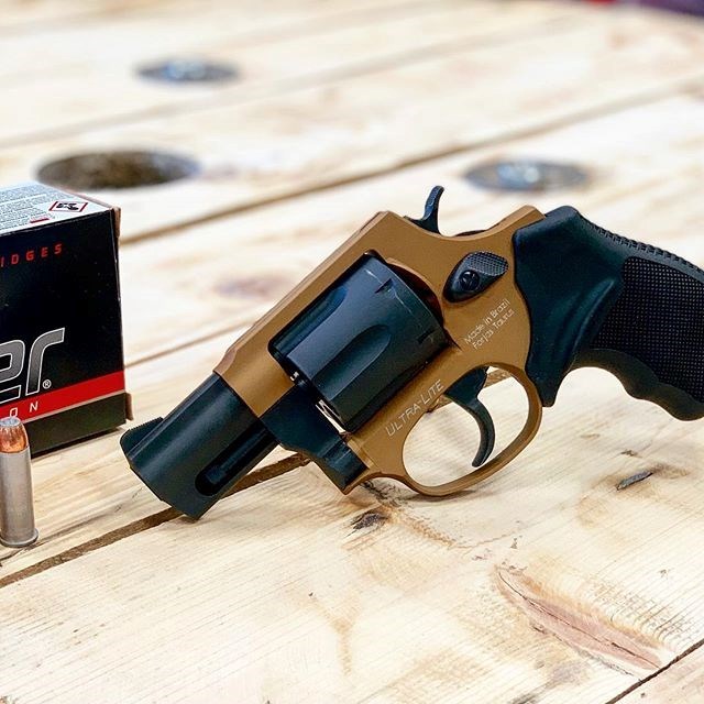 CURSO DE ACABAMENTOS EM ARMAS  VOL. 6 - ANODIZAÇÃO EM ARMAS - 